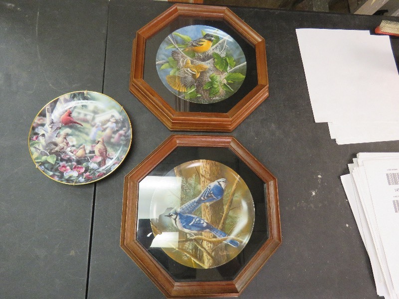 lot 151 image: Collectible Plates