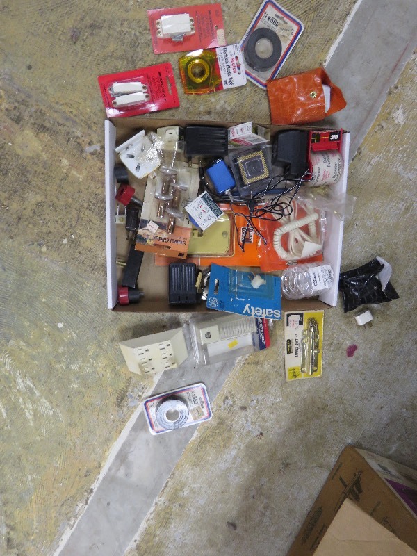 lot 205 image: Garage lot