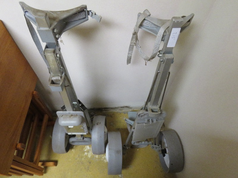 lot 215 image: Golf Bag Caddys
