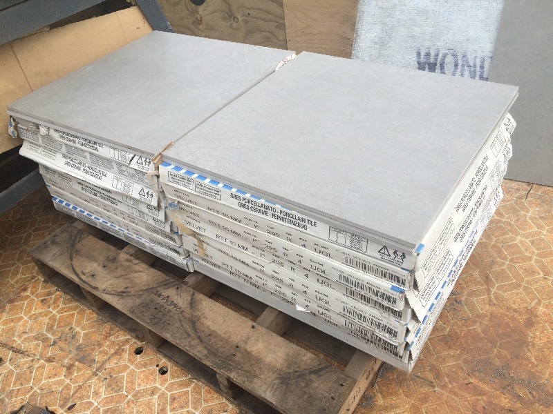lot 4 image: Commercial Grade Porcelain Tile - 24 x 24 x 716  approx. 280 Sq Ft
