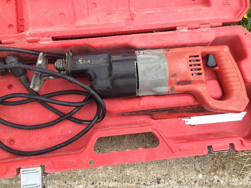 lot 6 image: Milwaukee Sawzaw & Case - works