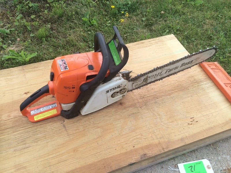 lot 12 image: Stihl Chain Saw  - M5290    Runs but will possibly need tune-up