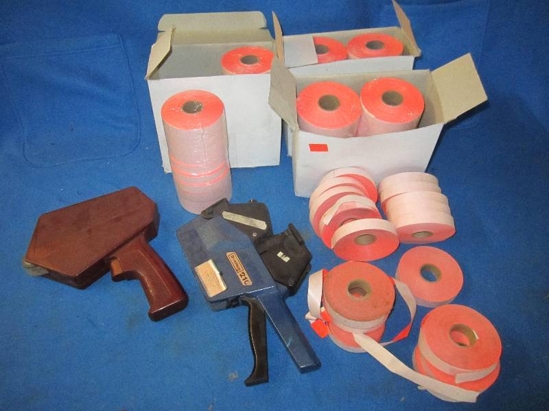 lot 53 image: Lot of price guns and labels...