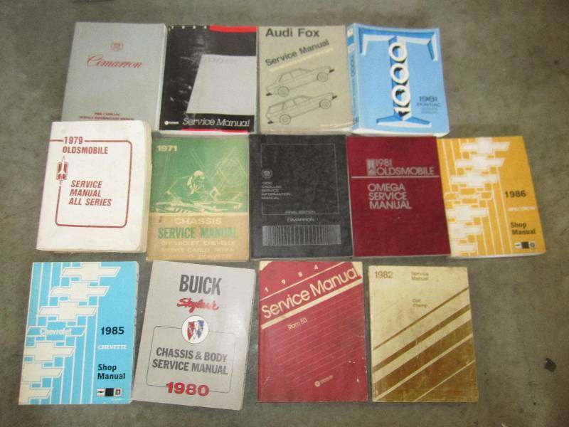 lot 59 image: Lot of automotive service manuals...