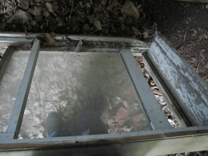 lot 79 image: Vintage sliding window, great for a...