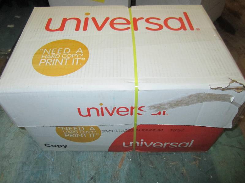 lot 100 image: Case of 8.5 x 11 copy paper...