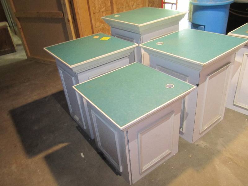 lot 25 image: 4 part pedestal display, each secti...