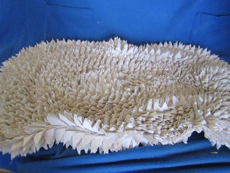 lot 151 image: very nice rug 20x30...