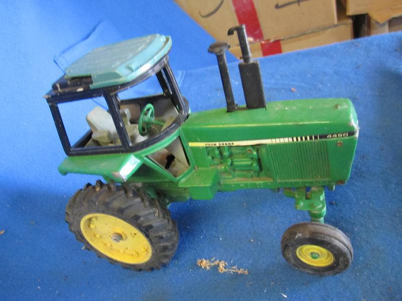 lot 162 image: Die c ast metal john deer tractor m...