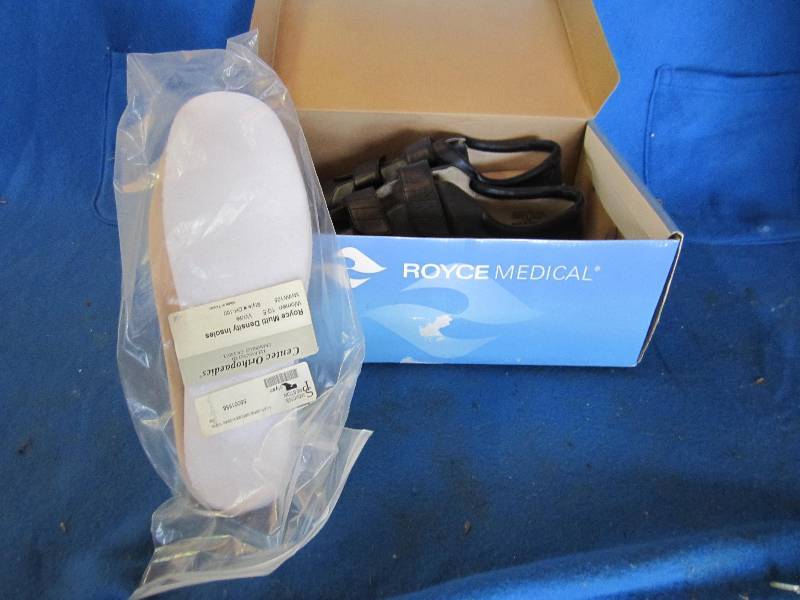 lot 163 image: Royce medical shoes new in box with...