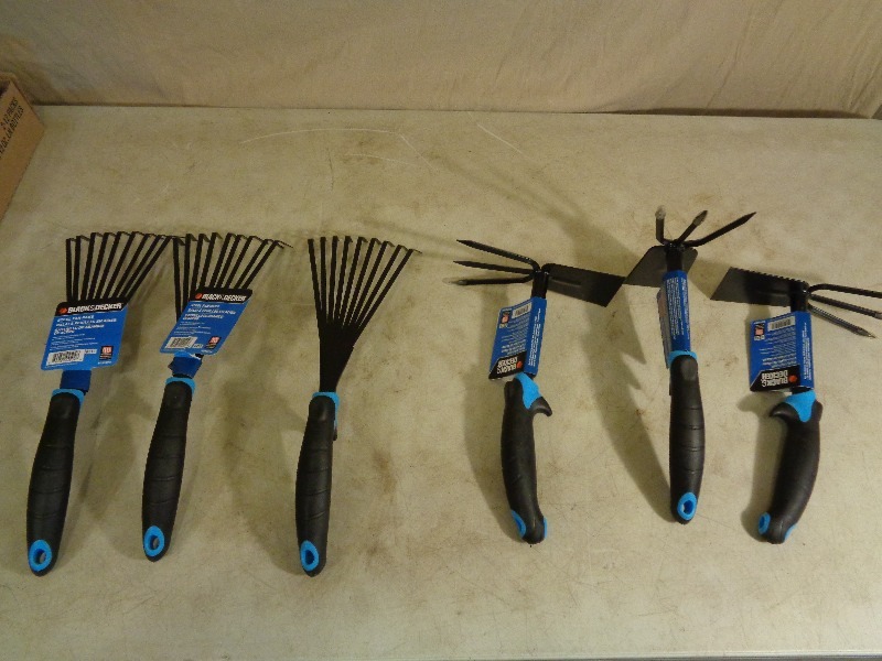 lot 88 image: New Black and Decker Garden Tools