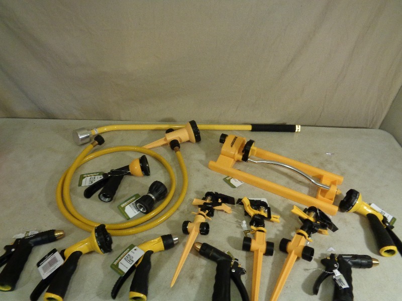 lot 103 image: New Yardworks Lawn Items