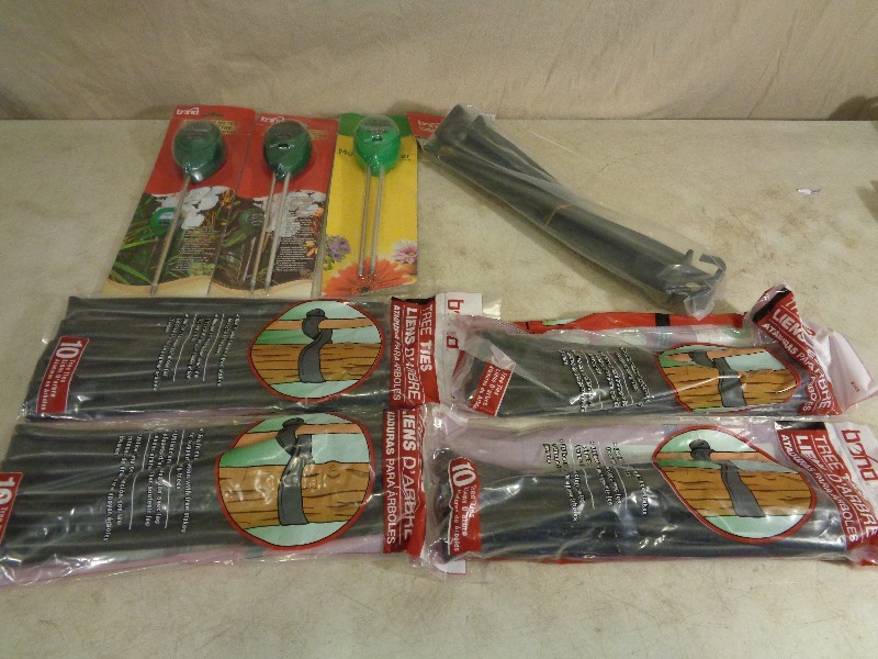 lot 111 image: New Lawn and Garden Supplies