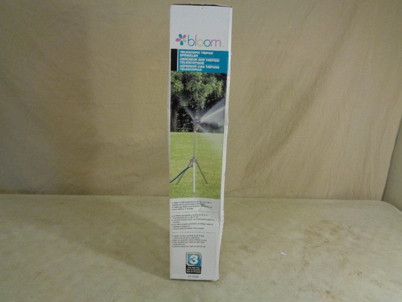 lot 52 image: New Telescopic Tripod Sprinkler