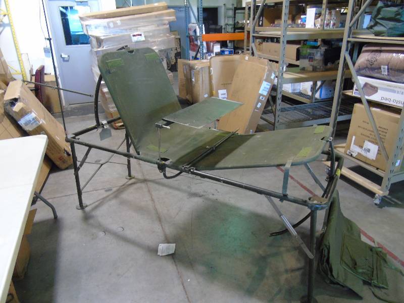 US Military Surplus Foldable Field Hospital Bed / Cot 128 Outdoor