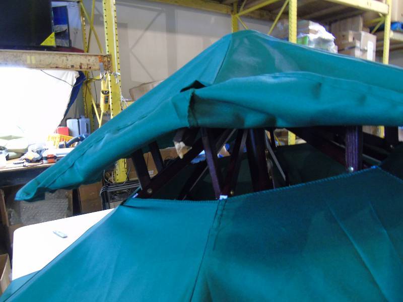lot 75 image: 10 Two Tier Market Patio Umbrella - Green Color