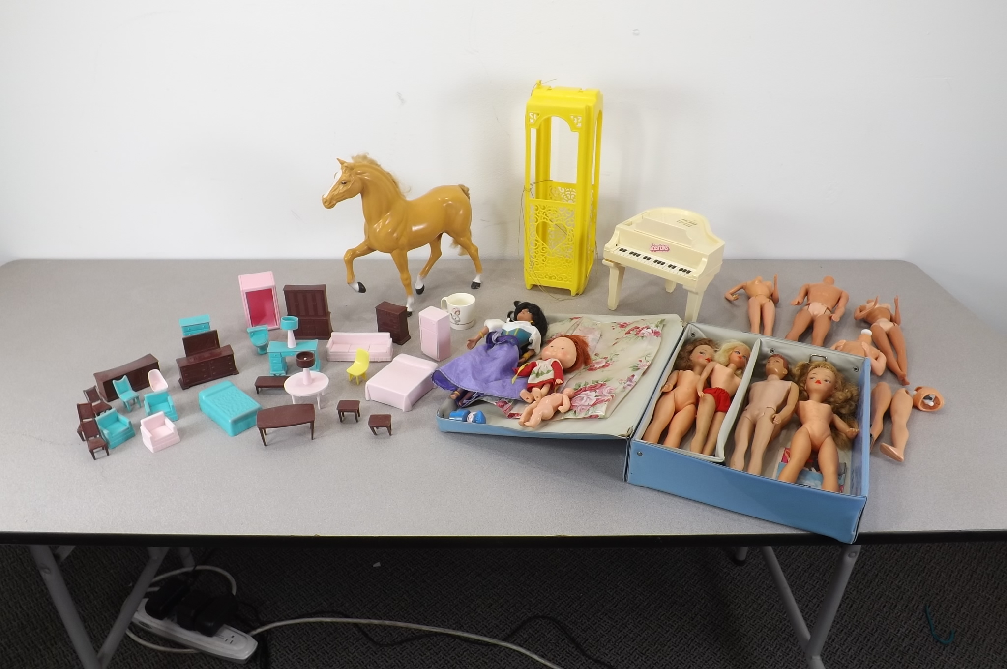 Lot of Vintage Barbie, Stacy, Strawberry Shortcake, etc.