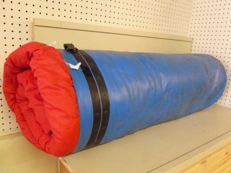 lot 25 image: Sleeping Bag