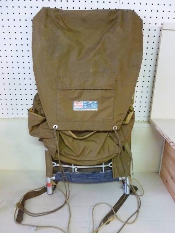 lot 27 image: Hiking Backpack