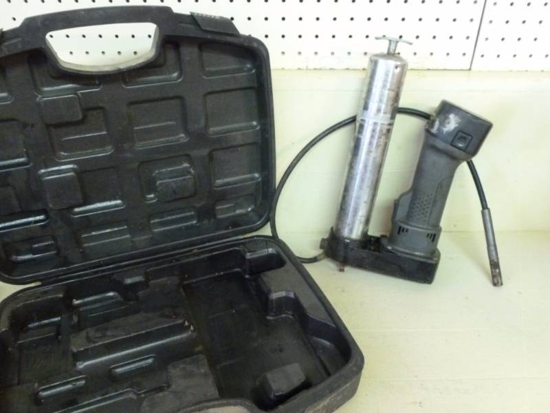 lot 91 image: Pro Auto Greaser