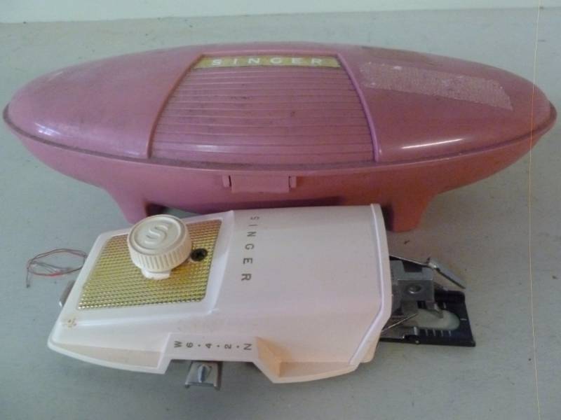 lot 93 image: Vintage Sewing