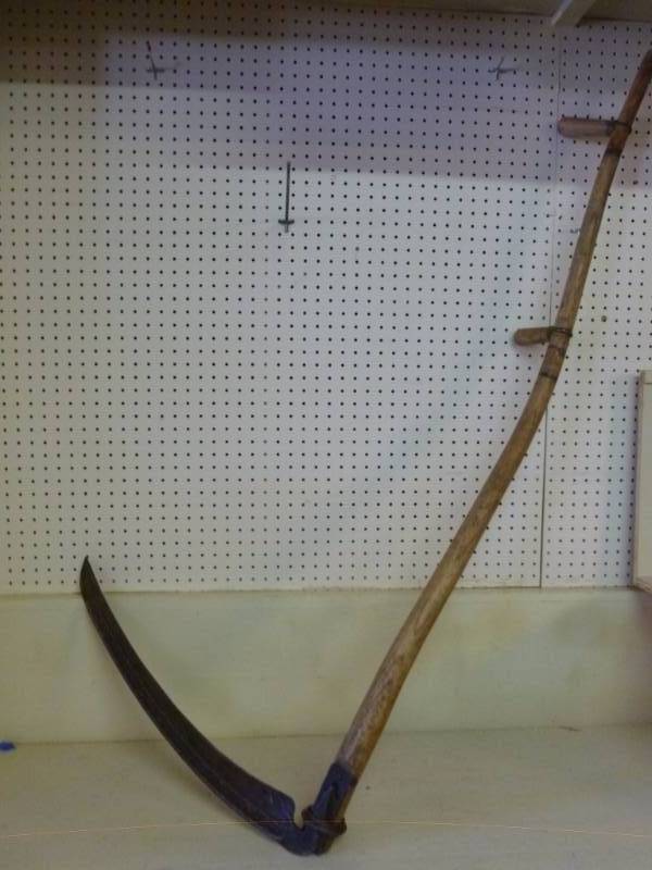 lot 98 image: Antique Scythe