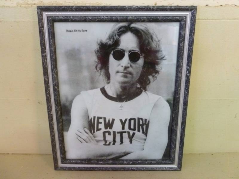 lot 125 image: Beatles Collectible