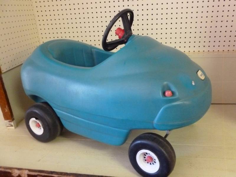 lot 131 image: Little Tikes