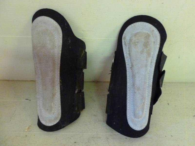 lot 150 image: Horse Equipment