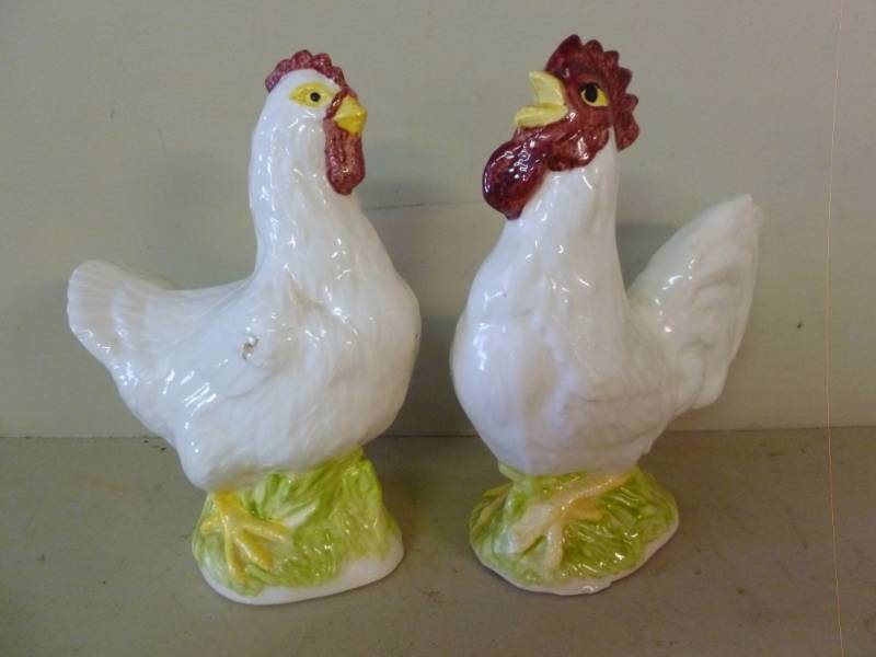 lot 184 image: Chicken Decoration