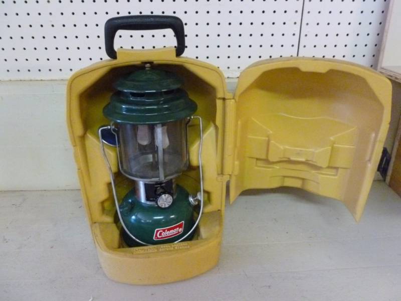 lot 218 image: Coleman Lantern