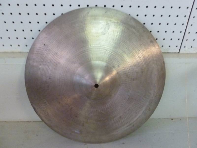 lot 222 image: Zildjian Drum Cymbal