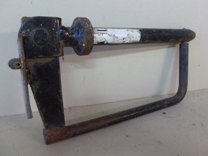 lot 245 image: Hitch Pin