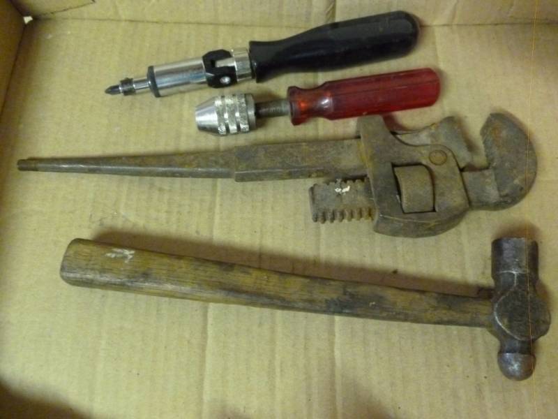 lot 260 image: Tools