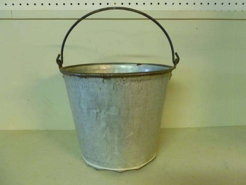 lot 267 image: Vintage Milk Bucket