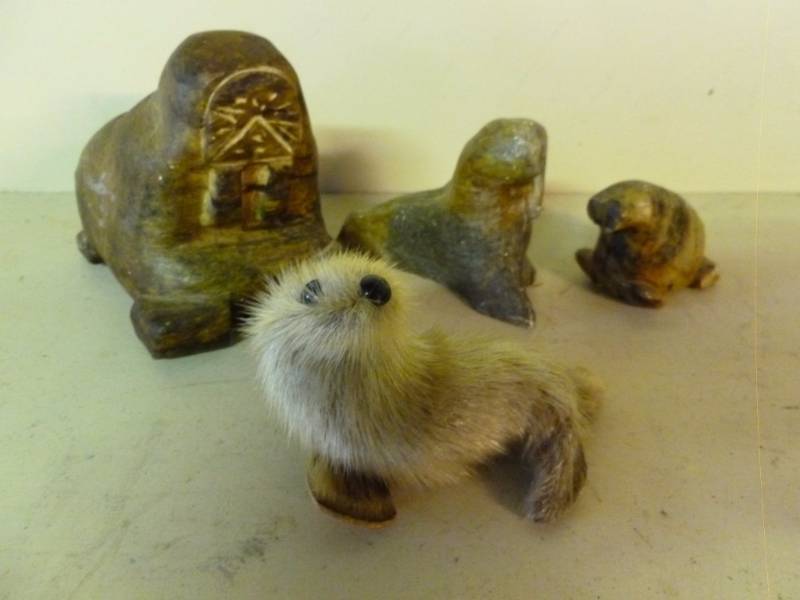 lot 272 image: Carved Seal Decorations