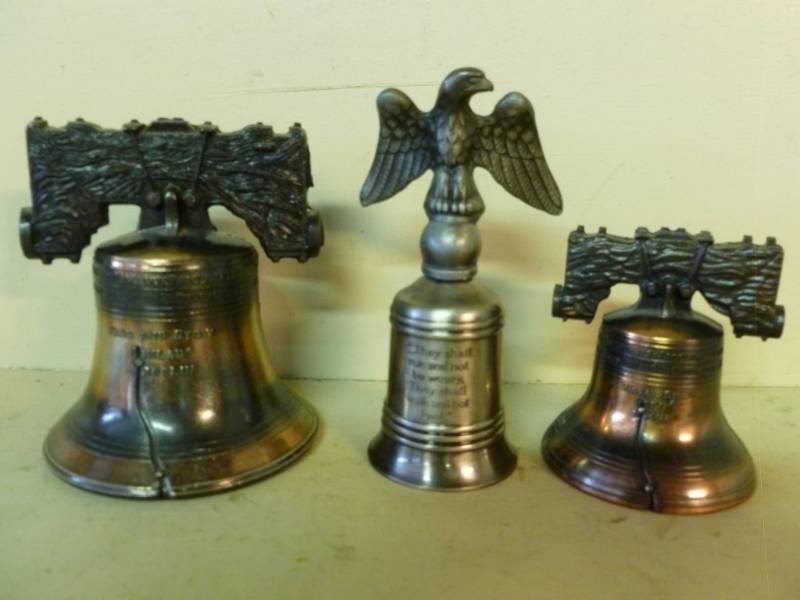 lot 273 image: Liberty Bells