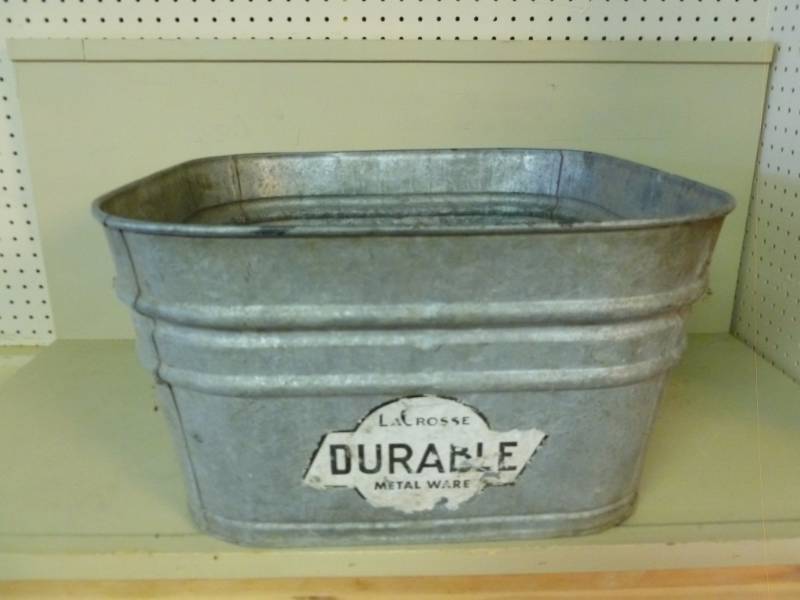 lot 277 image: Vintage Wash Tub