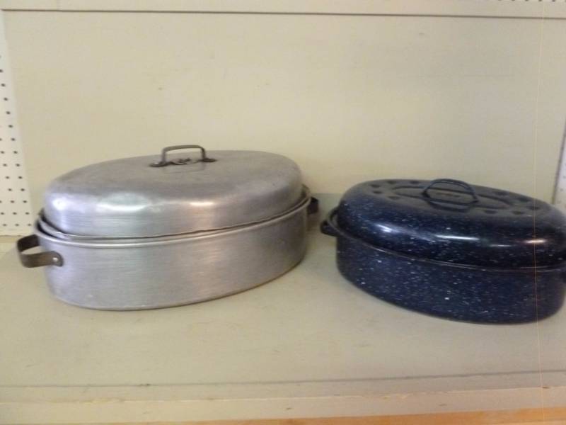 lot 291 image: Vintage Kitchen