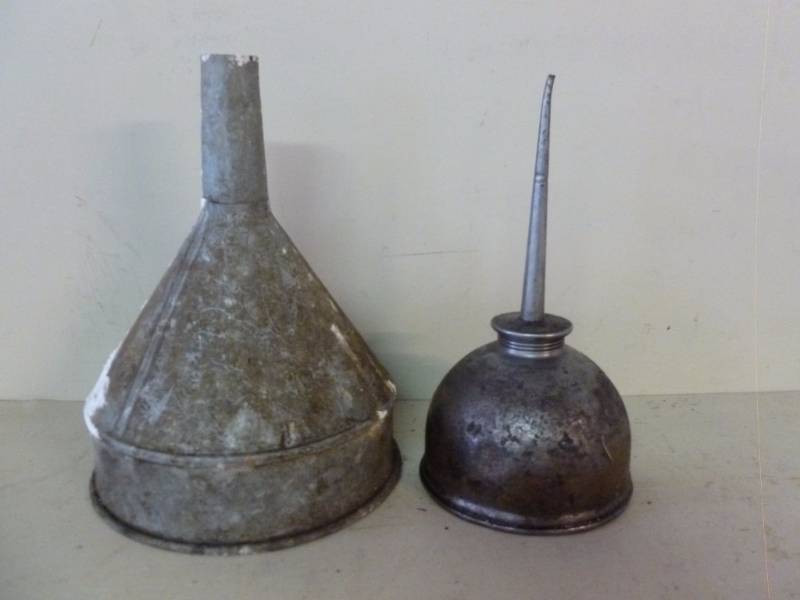 lot 315 image: Vintage Oil Can