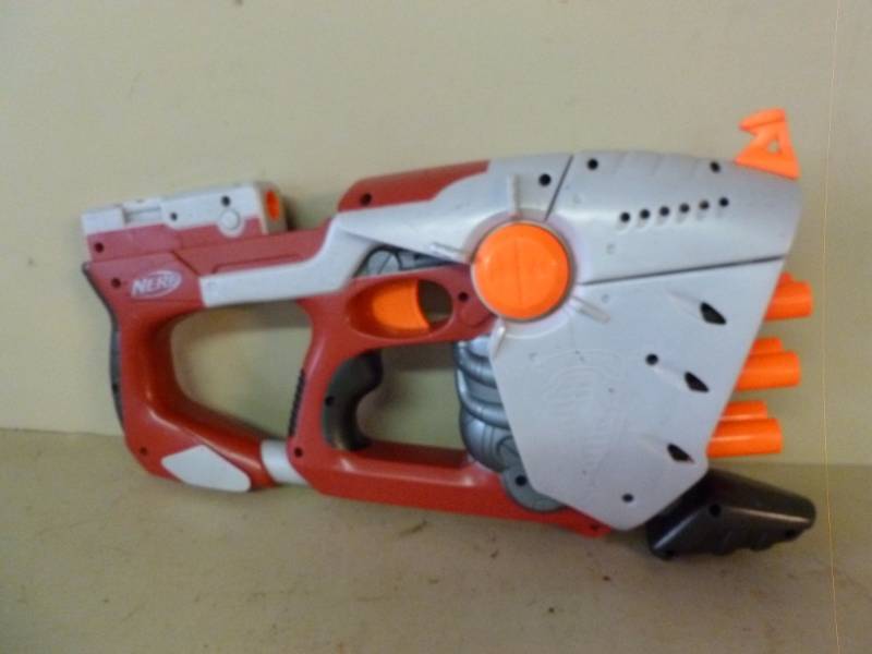 lot 328 image: Nerf Gun