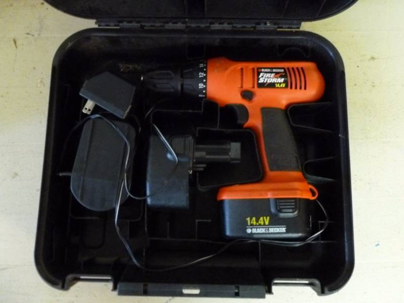 lot 366 image: Cordless Drill