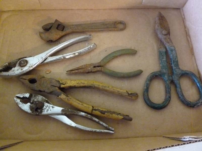 lot 375 image: Tools