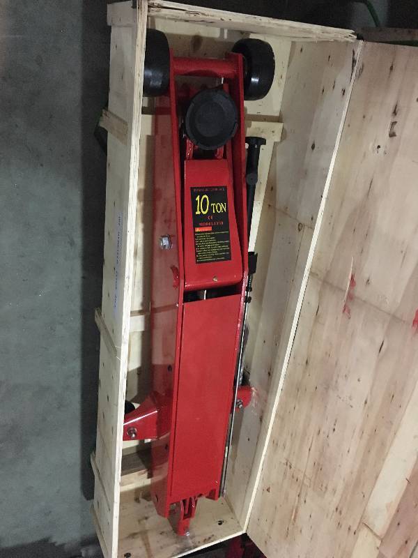 UNUSED 10 TON LONG HYDRUALIC JACK 10TLFJ
