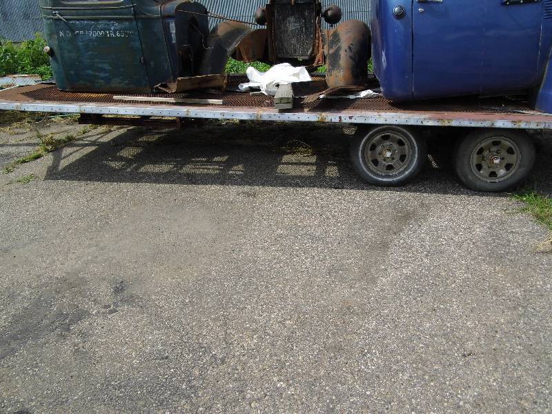 lot 8 image: 4 Place Homemade Snowmobile Trailer