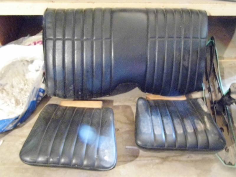 lot 30 image: Camaro Seats