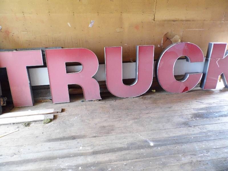 lot 41 image: Truck Center Sign