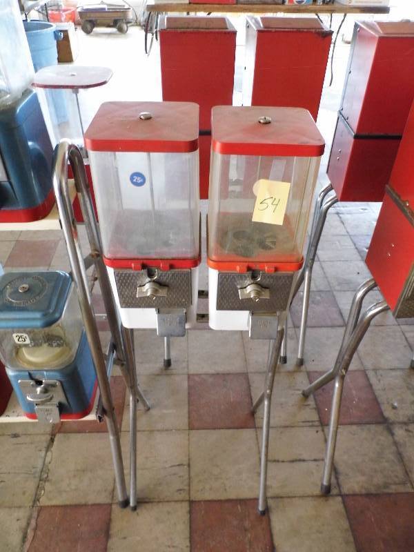 lot 54 image: Double Candy Machine