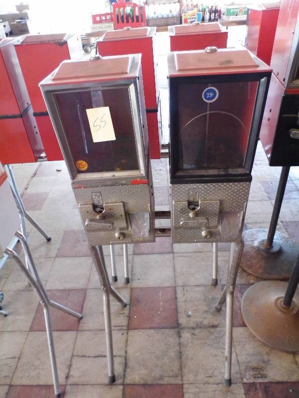 lot 55 image: Double Candy Machine