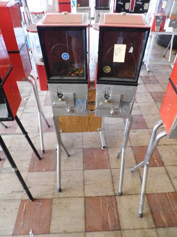 lot 62 image: Double Candy Machine